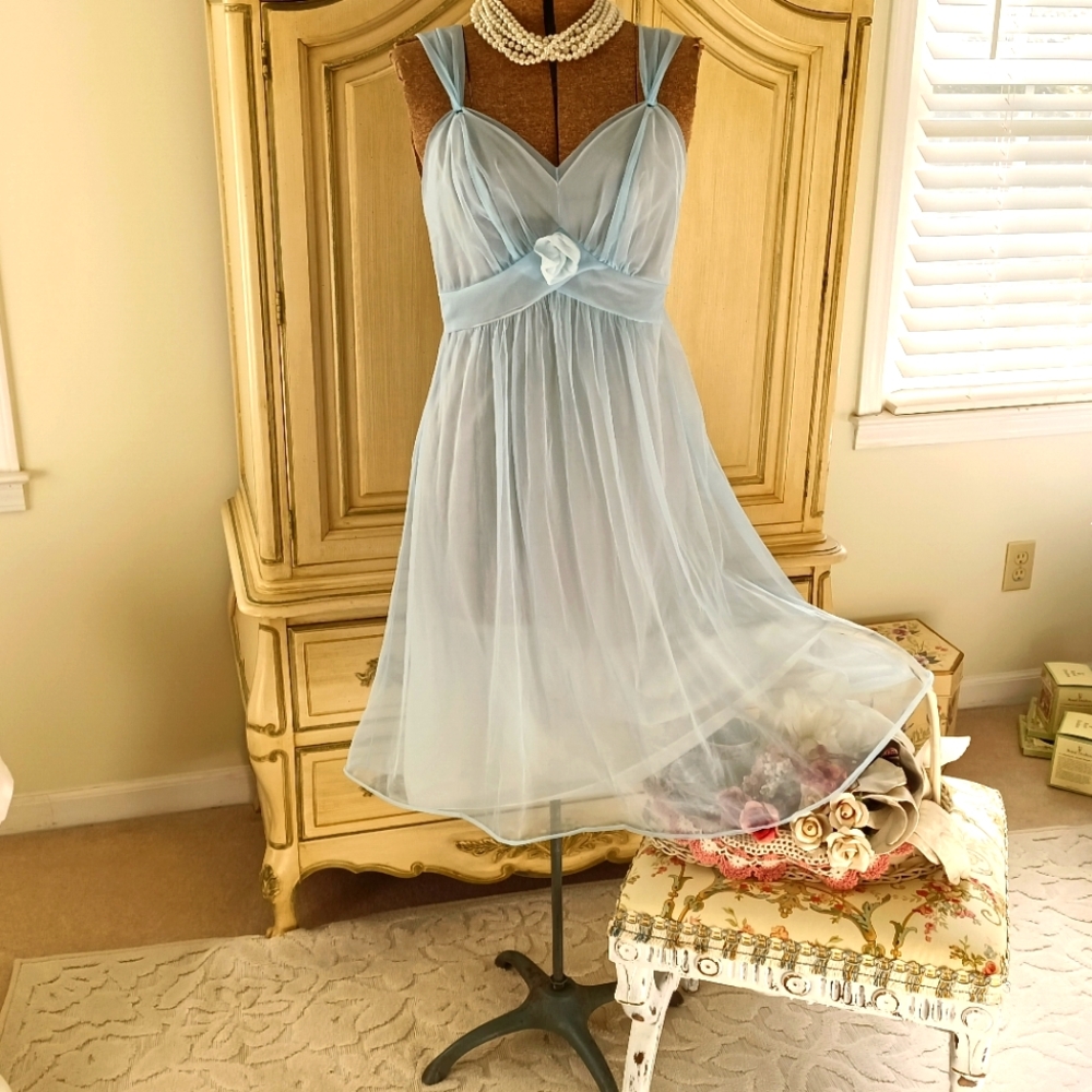 ADORABLE VINTAGE "VANITY FAIR" BLUE OMBRE DOUBLE NYLON CHIFFON NIGHTGOWN! - Picture 7 of 15